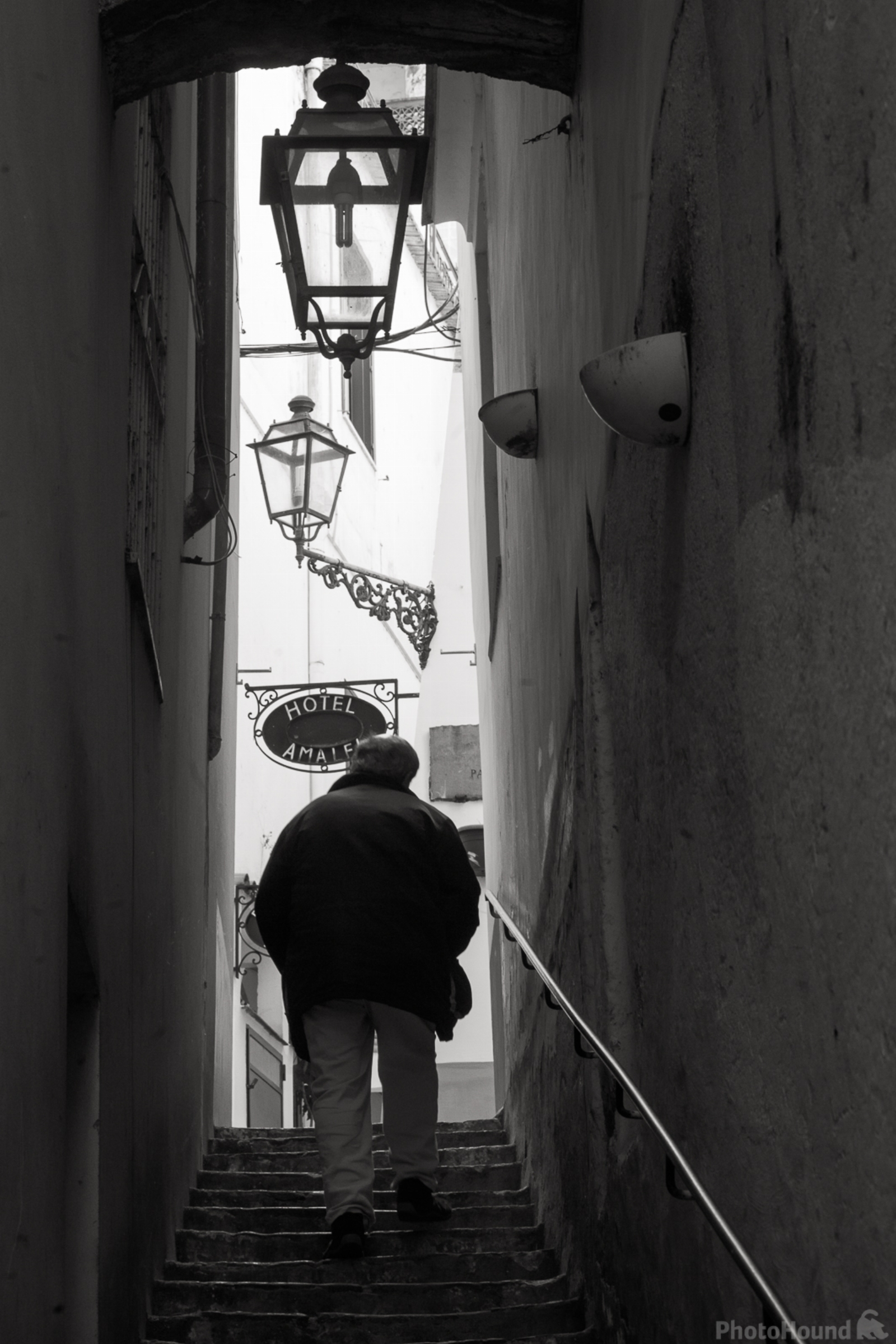 Image of Amalfi - Piazza dei Dogi and (narrow) Street Photography by Raimondo Giamberduca
