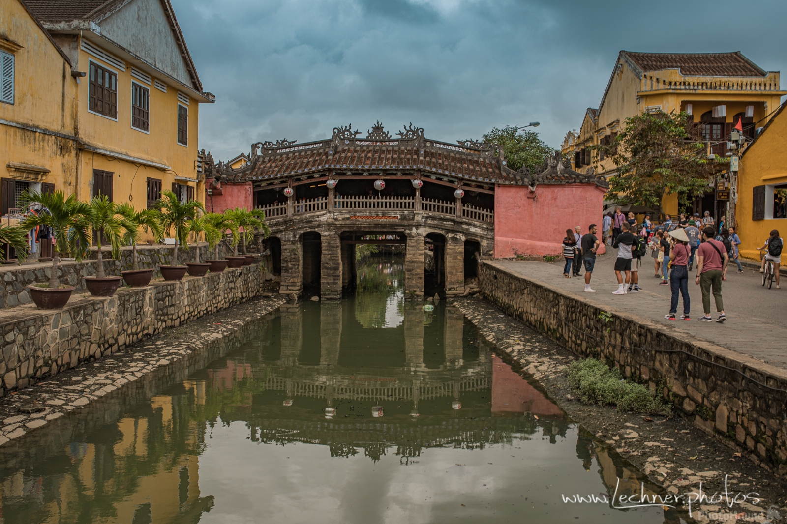 Image of Japanese Bridge in Hoi An by Florian Lechner