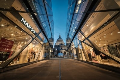 photos of London - Hall of Mirrors, 1 New Change