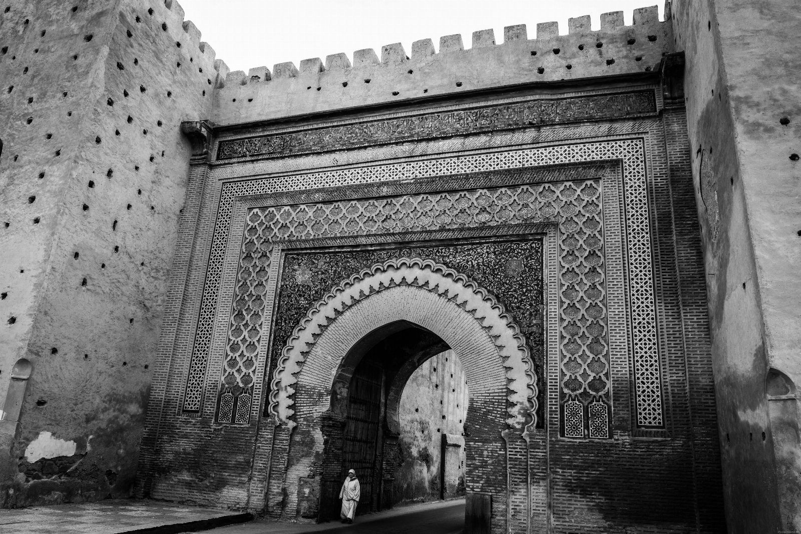 Image of Bab el-Khamis gate by Wayne & Lyn Liebelt