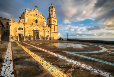 images of Naples & the Amalfi Coast - Praiano  - Church of Saint Januarius and Square