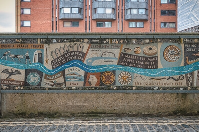 images of London - Queenhithe Mosaic