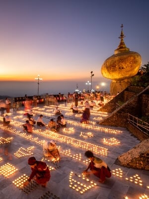 Picture of Kyaikhtiyo Pagoda (Golden Rock) - Kyaikhtiyo Pagoda (Golden Rock)