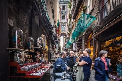 photos of Naples & the Amalfi Coast - Naples – San Gregorio Armeno Street
