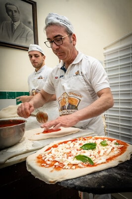 images of Naples & the Amalfi Coast - Antica Pizzeria da Michele Food Photography
