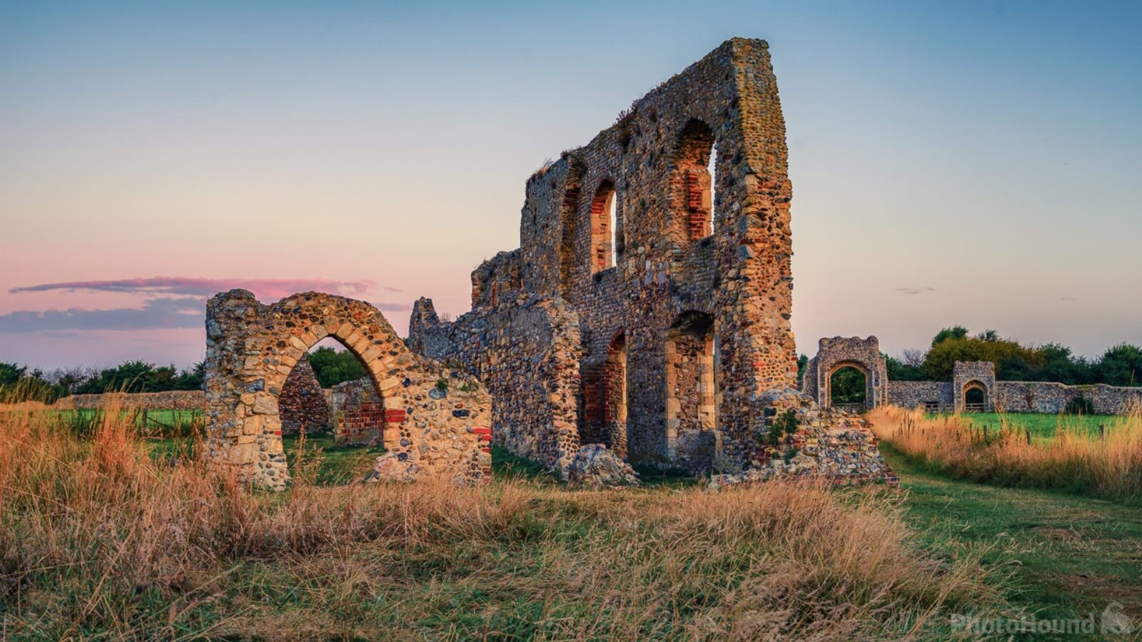 Image of Dunwich Greyfriars and beach by James Billings.