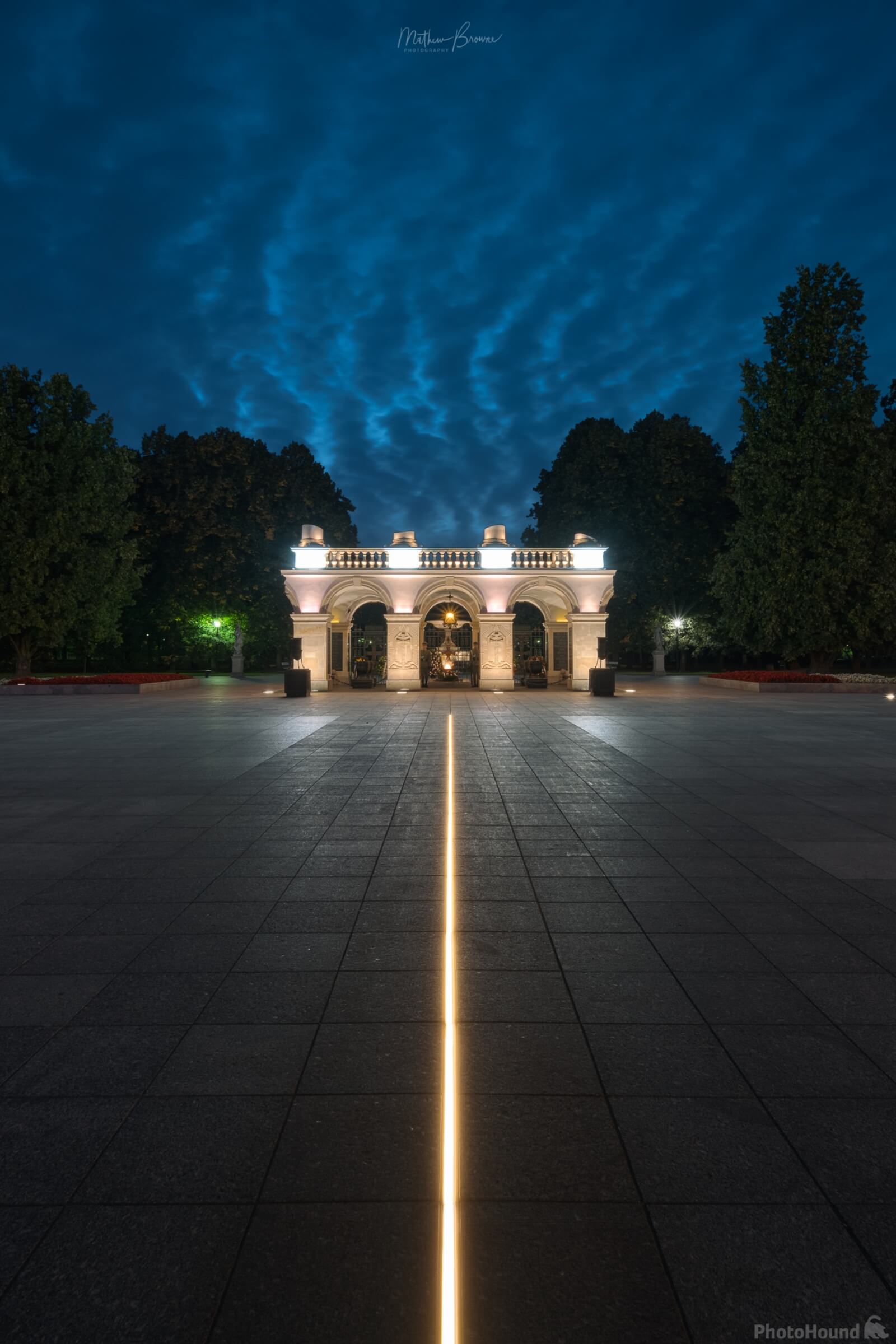 Image of Piłsudski Square by Mathew Browne
