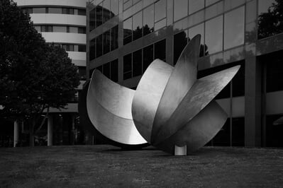 photo spots in Greater London - South of the River artwork