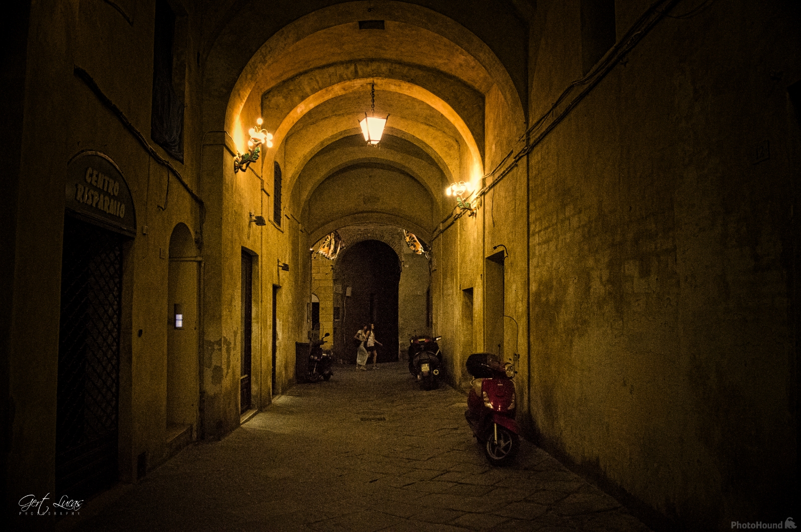 Image of Via da Citta, Siena by Gert Lucas