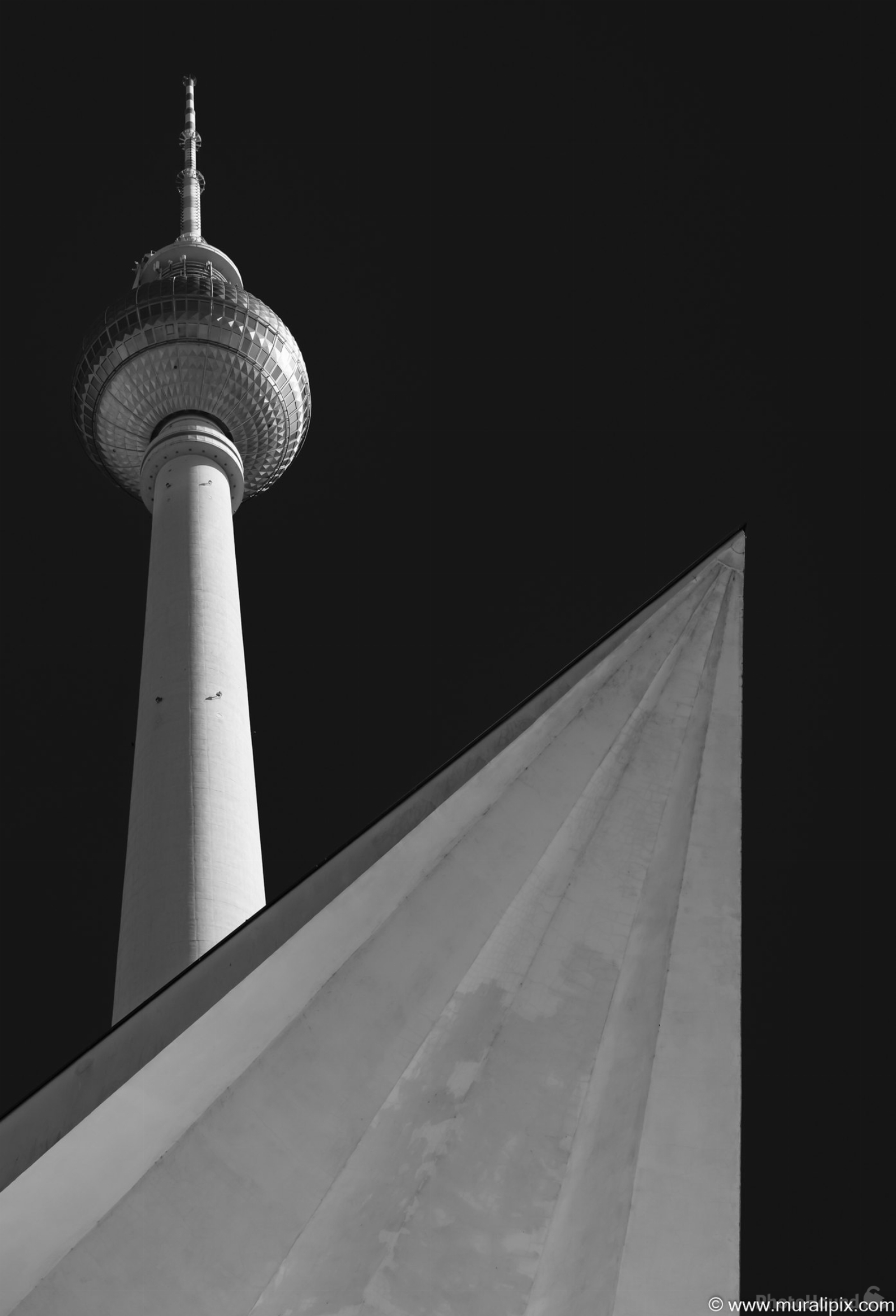 Image of Berliner Fernsehturm by Murali Narayanan