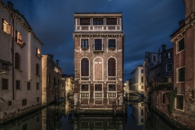 photos of Venice - Floating House