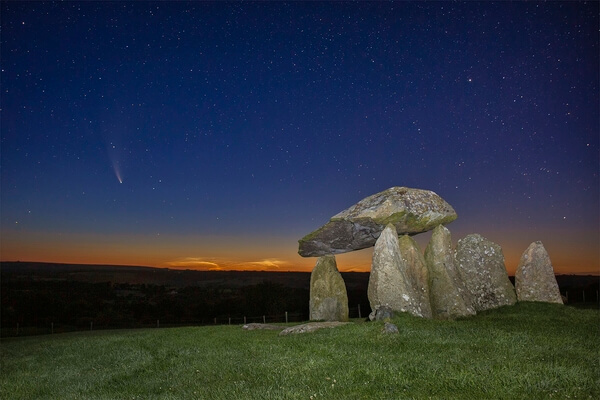 Following the advice from Mathew and Photohound I was very pleased with how easy it was to find and an ideal place to photograph the burial chamber and comet Neowise. 