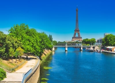 instagram spots in Paris - Eiffel Tower from Pont de Grenelle