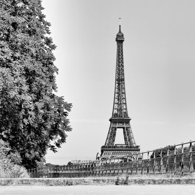photos of Paris - Eiffel Tower from Pont de Grenelle