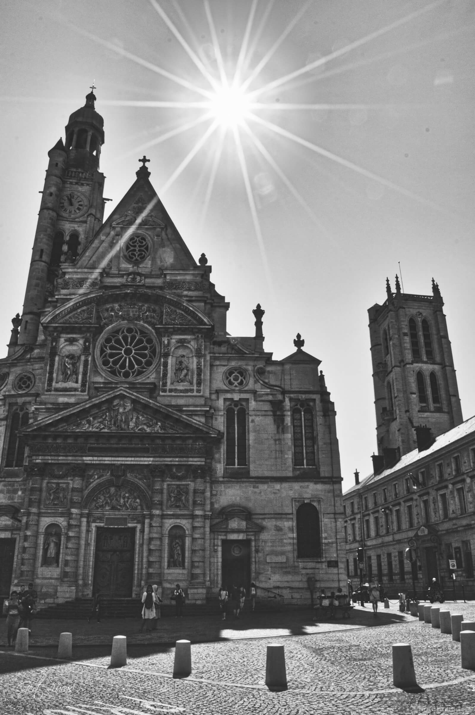 Image of Saint-Etienne de Mont - Exterior by Gert Lucas