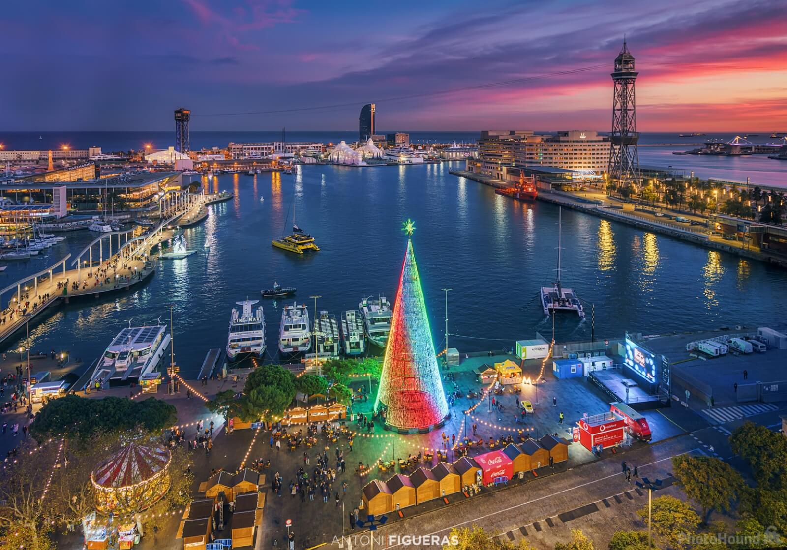 Image of Barcelona Harbour from Colon Monument by Antonio Figueras Barranco