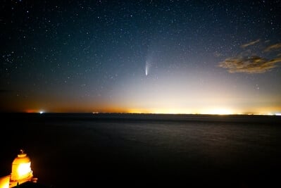 C2020 F3 Neowise over the lighthouse