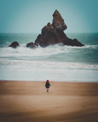 images of South Wales - Broadhaven Beach & Church Rock