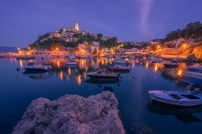 Croatia photo locations - Vrbnik Town from Harbour