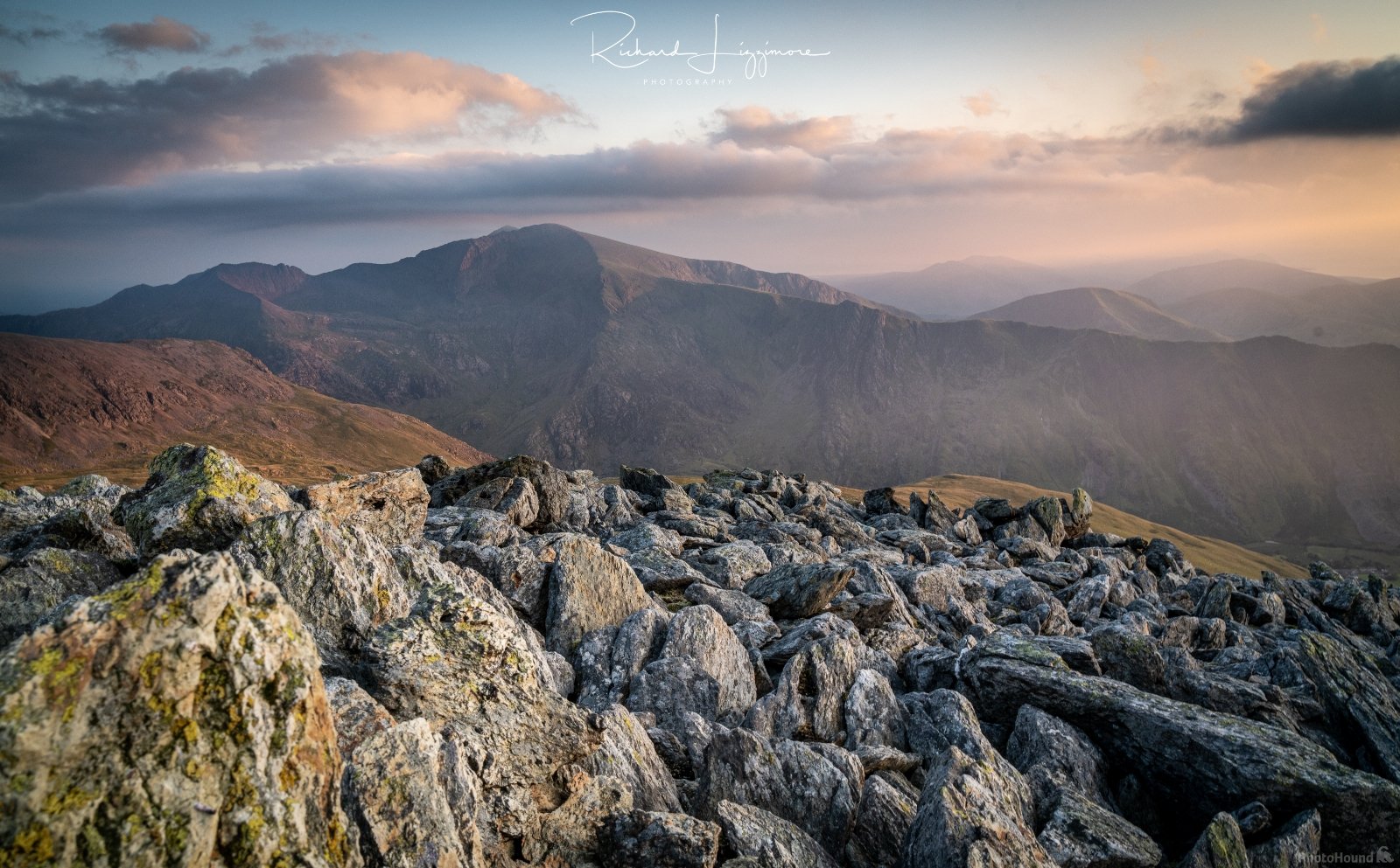 Image of Y Garn by Richard Lizzimore