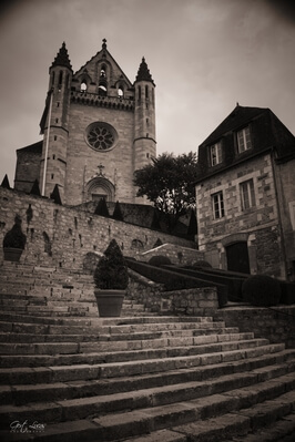 France photos - Saint-Sour Church at Terrasson-Lavilledieu (exterior)