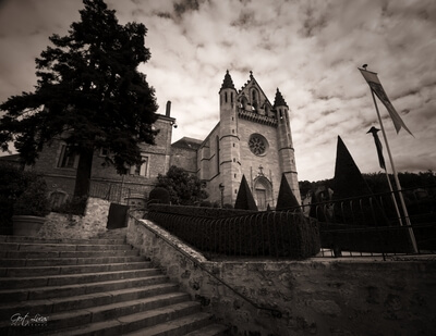 photos of France - Saint-Sour Church at Terrasson-Lavilledieu (exterior)