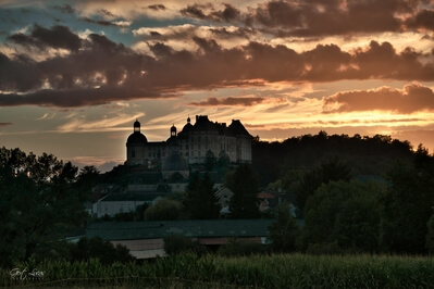 France images - Chateau de Hautefort (exterior - distant views)