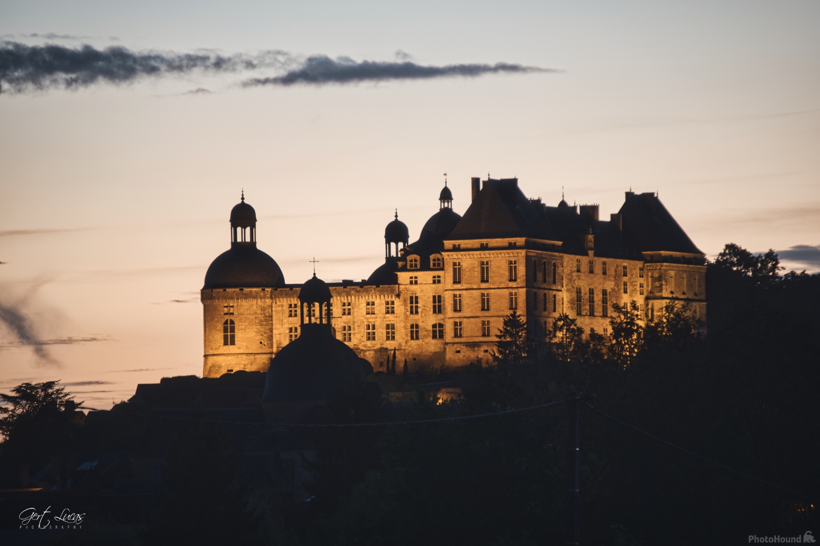 Image of Chateau de Hautefort (exterior - distant views) by Gert Lucas