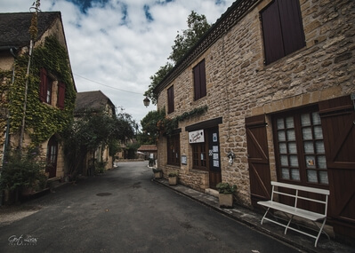 France pictures - Medieval village of Saint-Léon sur Vézère