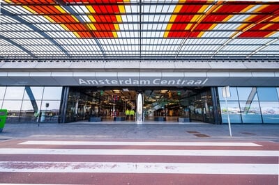 instagram spots in Amsterdam - Amsterdam Central Station