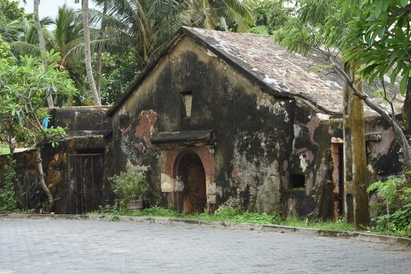 Old dungeon of Galle Fort built by the Portuguese and revamped by the Dutch 