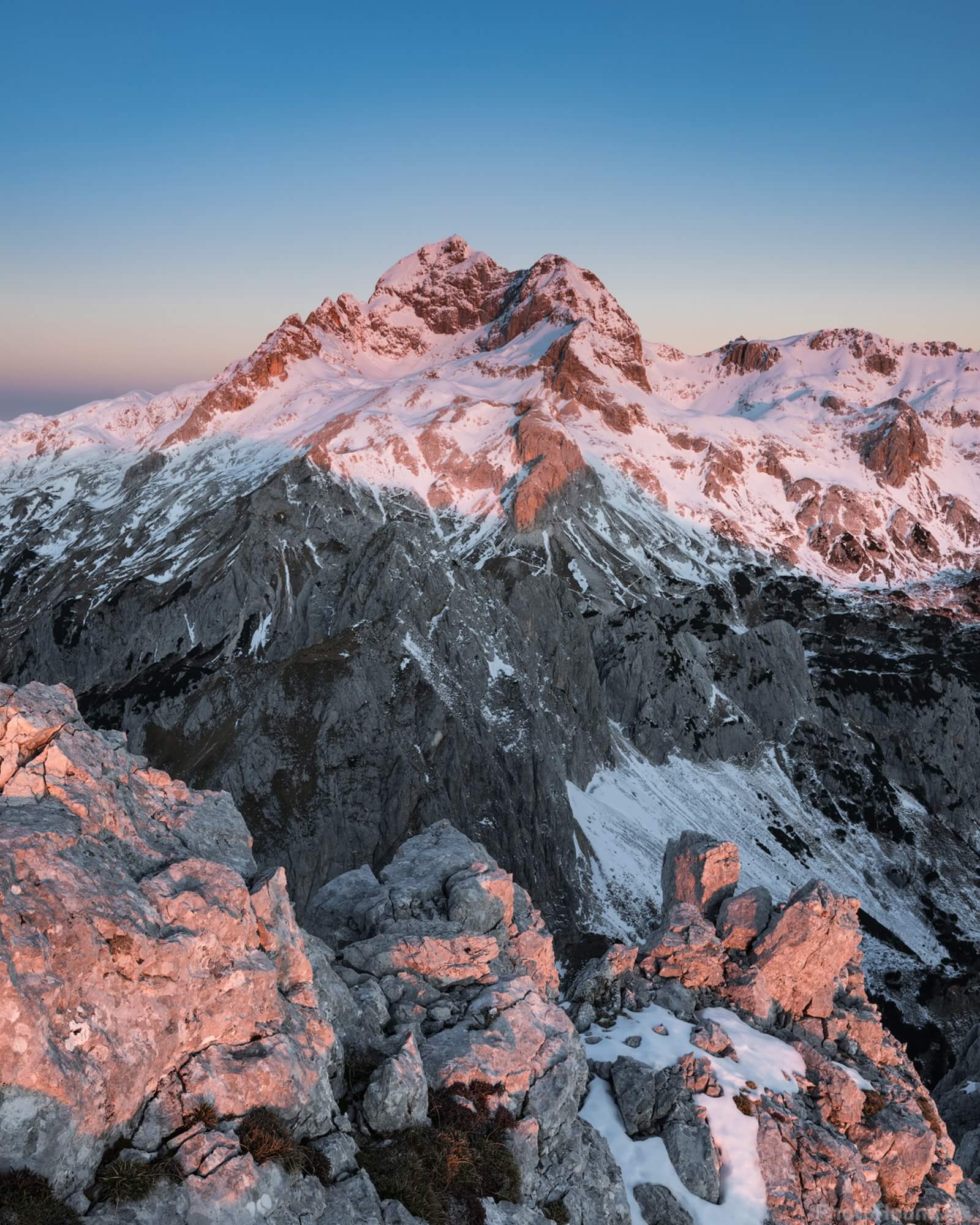 Image of Mt Tosc (2275m) by Luka Esenko