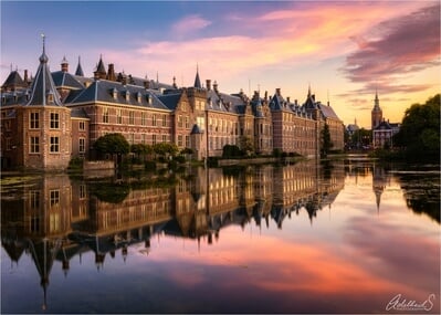 Den Haag instagram spots - Dutch Government Headquarters