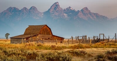 Wyoming photo spots - John Moulton Barn