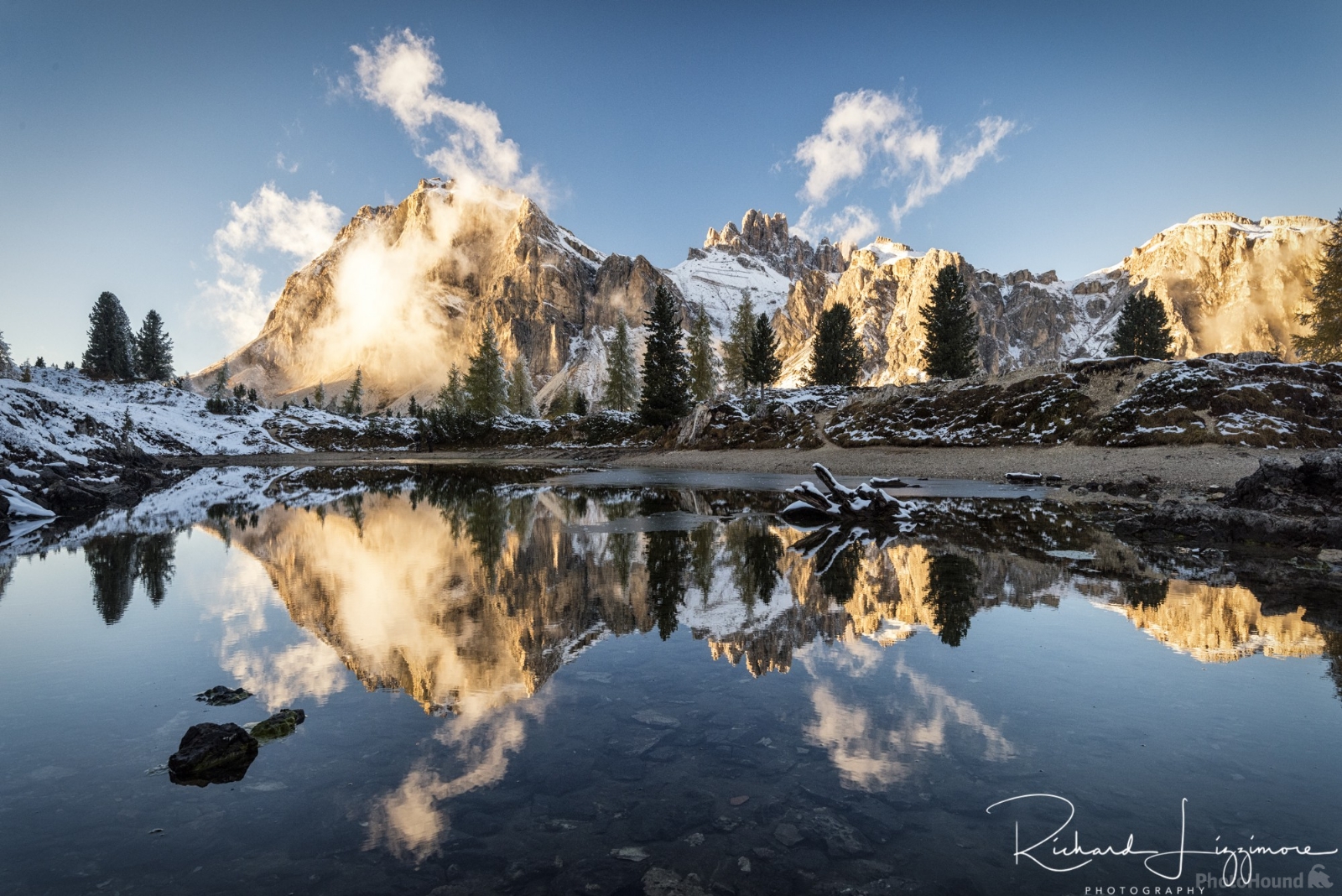 Image of Lago Limides (Limedes Lake) by Richard Lizzimore