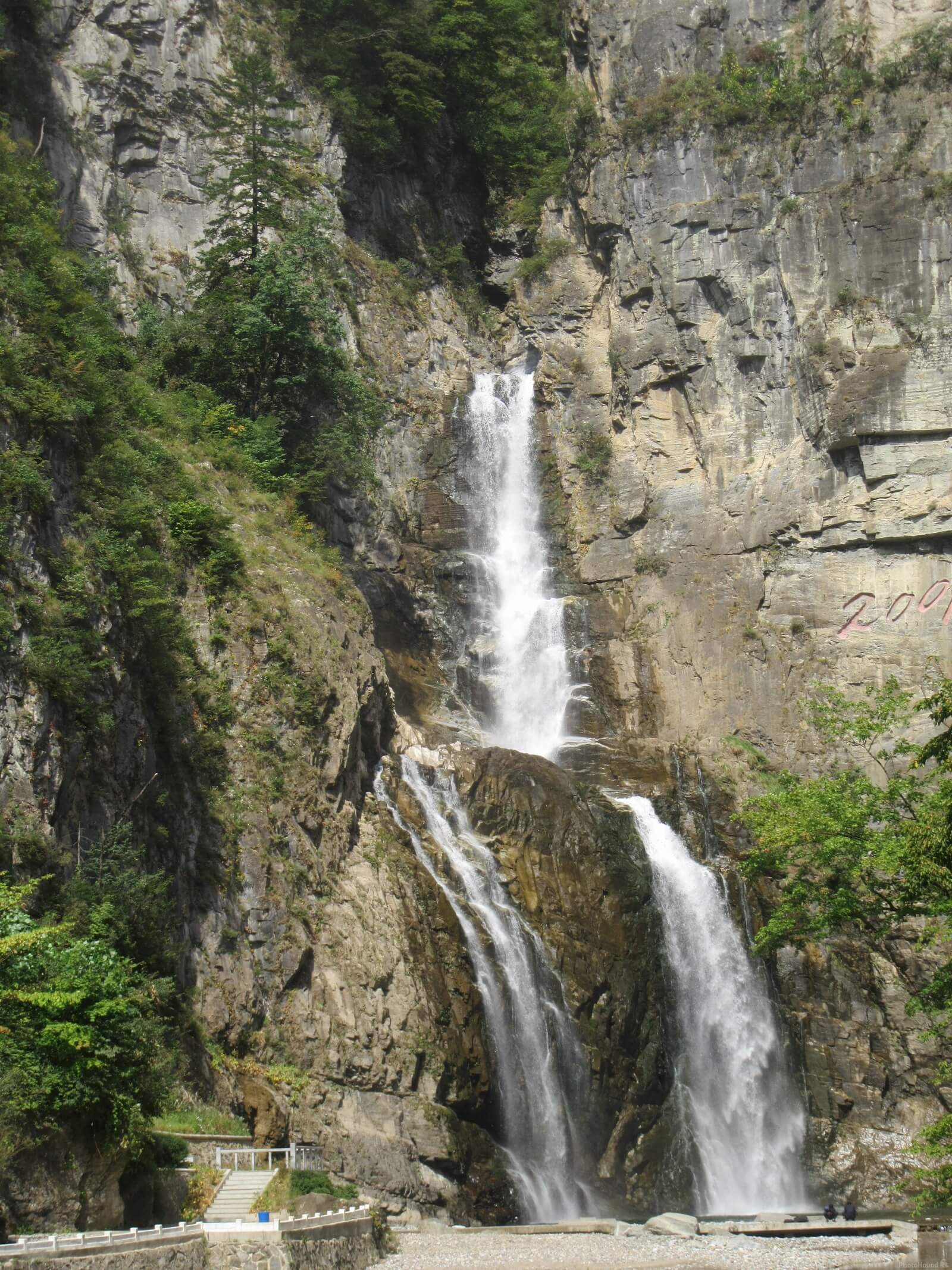 Image of Ullim Falls by Krzysztof Kozlowski