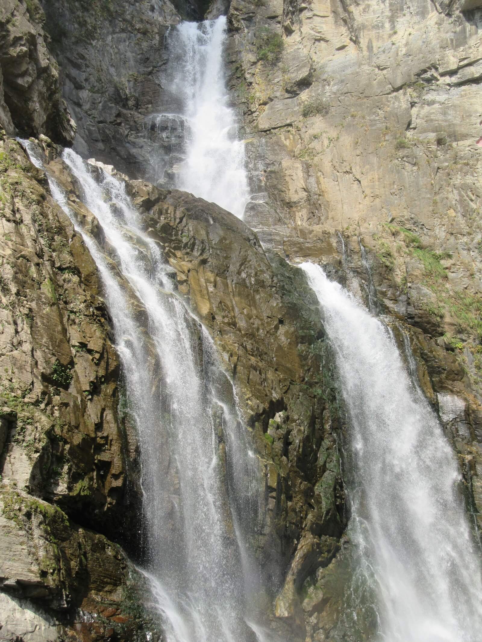 Image of Ullim Falls by Krzysztof Kozlowski