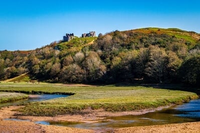 photos of South Wales - Pennard Castle