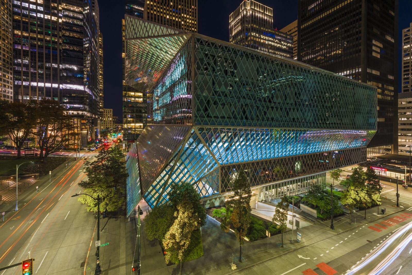 Image of Seattle Central Library by Enrico Pozzo