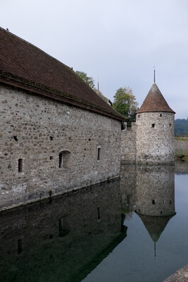 Lenzburg instagram spots - Castle Hallwyl