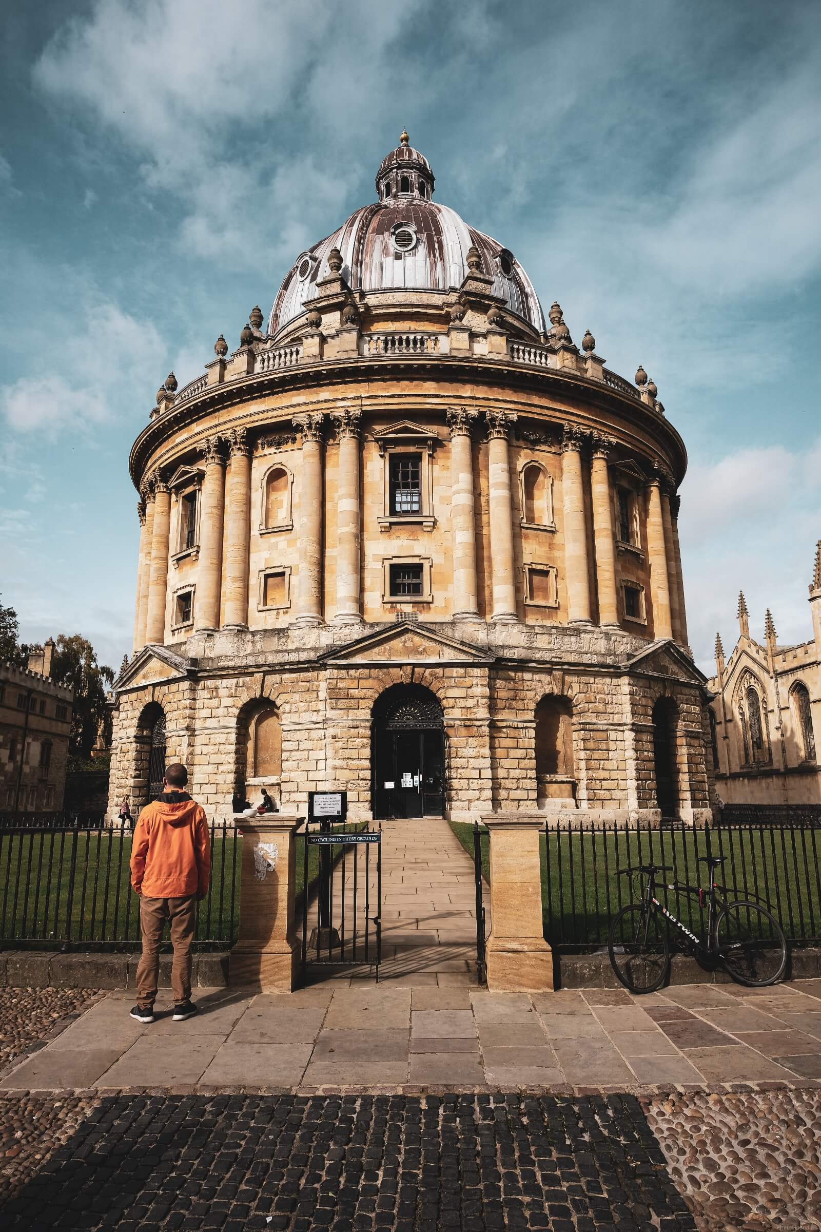 Image of View of the Radcliffe Camera by Jonny Brown