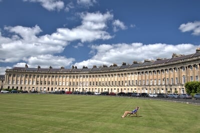 photography locations in England - Royal crescent Bath