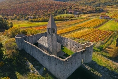 Slovenia images - Hrastovlje Church