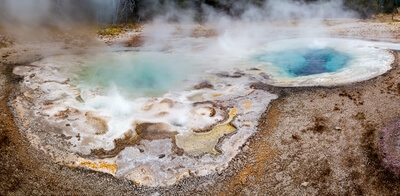 pictures of Yellowstone National Park - Spasmodic Geyser