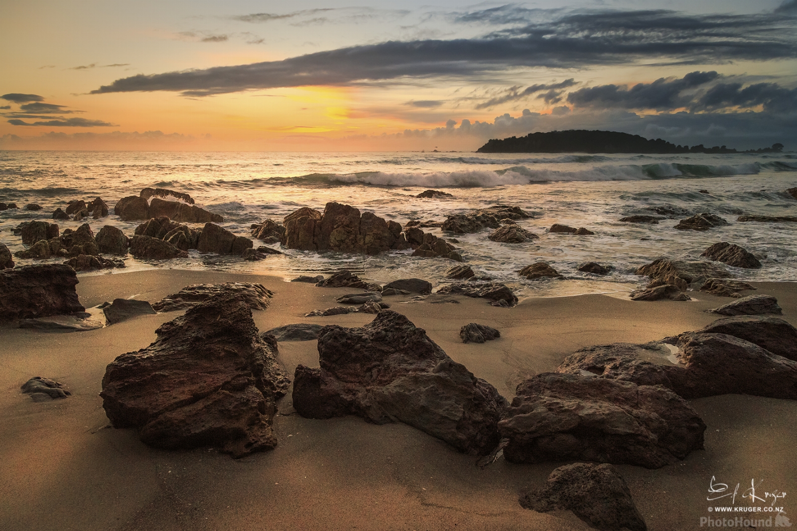 Image of Mt Maunganui Beach by Ed Kruger