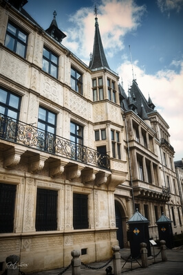 Distrikt Luxemburg instagram spots - Grand Ducal Palace