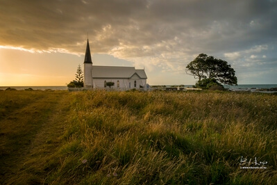photography locations in New Zealand - Anglican church of Raukokore