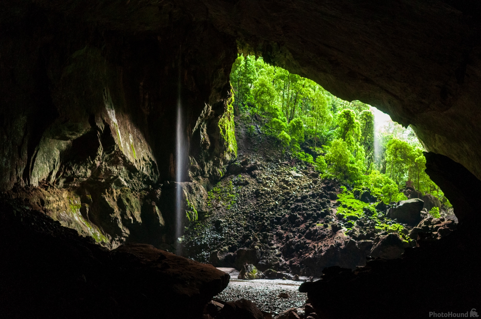 Image of Gunung Mulu - Lang and Deer Caves by Luka Esenko