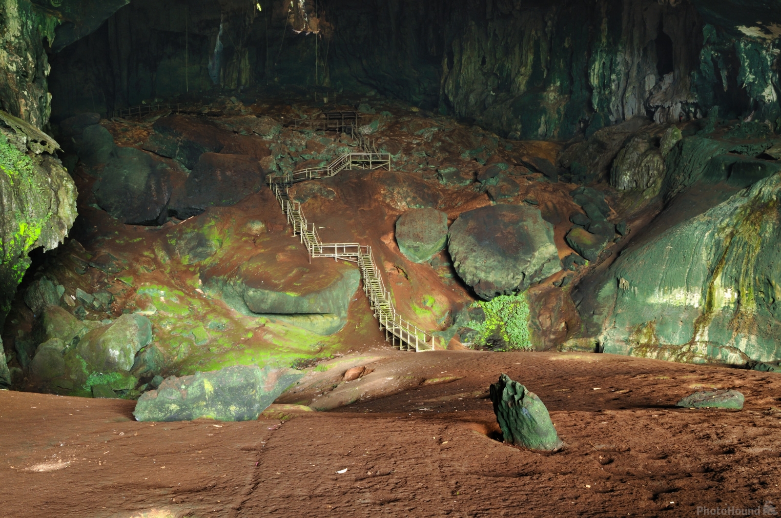 Image of Niah Caves National Park by Luka Esenko