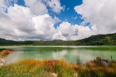Indonesia instagram spots - Danau Linow (Lake Linow)